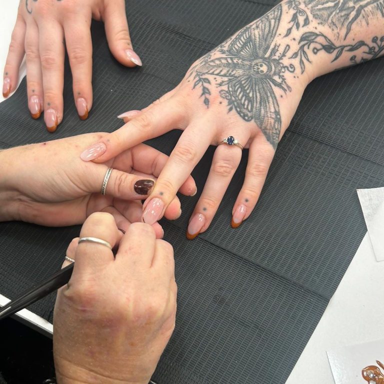 Nail tech, acrylic extensions in Swindon beauty salon