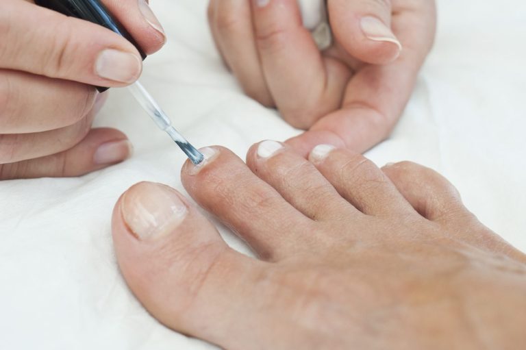 Pedicure gel polish in swindon 