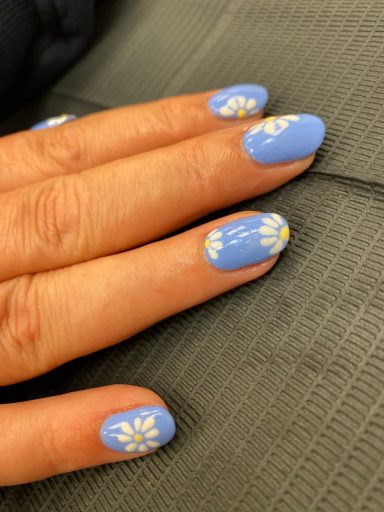   Beauty salon Swindon, hair salon swindon, eyelashes etension swindon, hair waxing Swindon, nail shop in swindon, nail salon Swindon, Swind