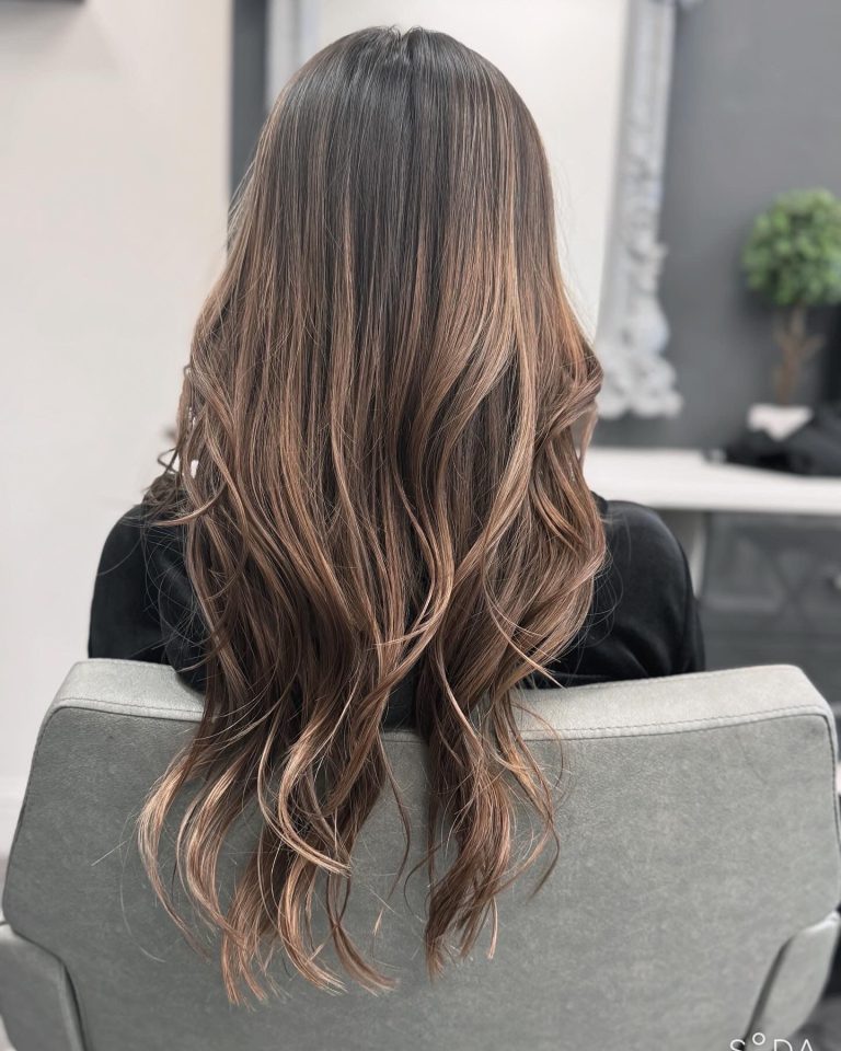 Hair blow dry, hair style in Swindon hairdresser salon 